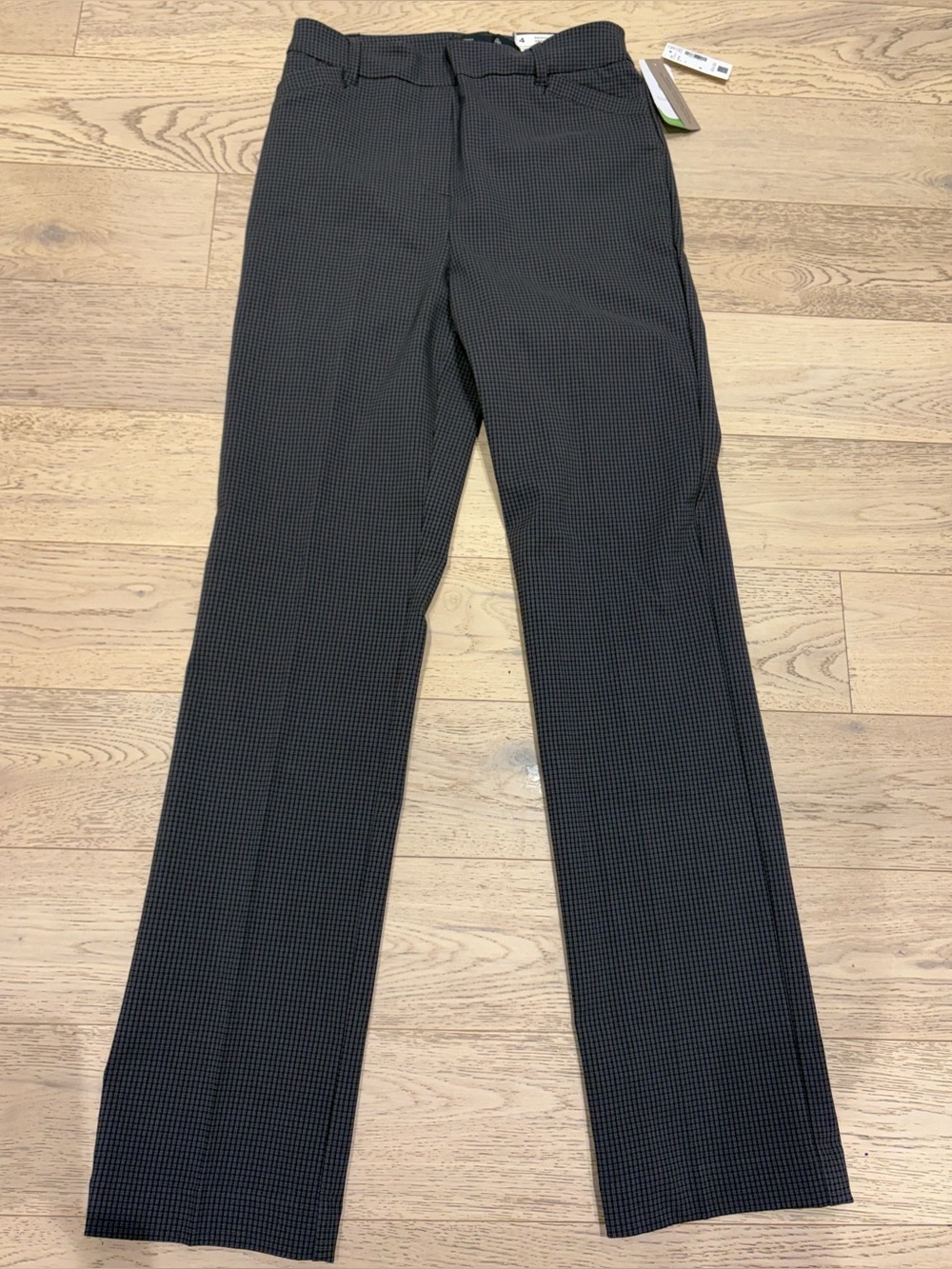 The Iconic straight leg high rise pants. Women’s size 4